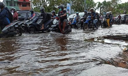 Motor Matik Terjang Banjir Dan Hal Yang Harus Di Perhatikan