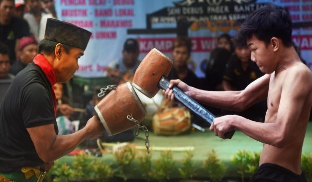 Dampak Globalisasi Terhadap Budaya Lokal Di Indonesia