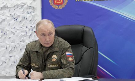 Intrusi Atau Diplomasi Terselubung Membaca Langkah Putin