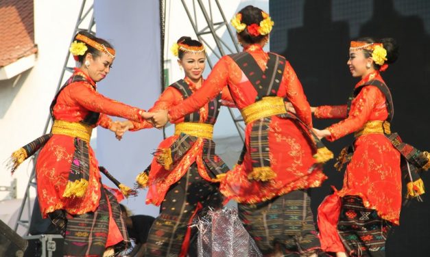 Melestarikan Tarian Batak Di Era Modern: Tantangan Dan Upaya