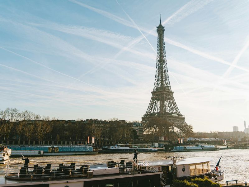 Ikon Dunia Di Paris: Keindahan Menara Eiffel Dan Sekitarnya