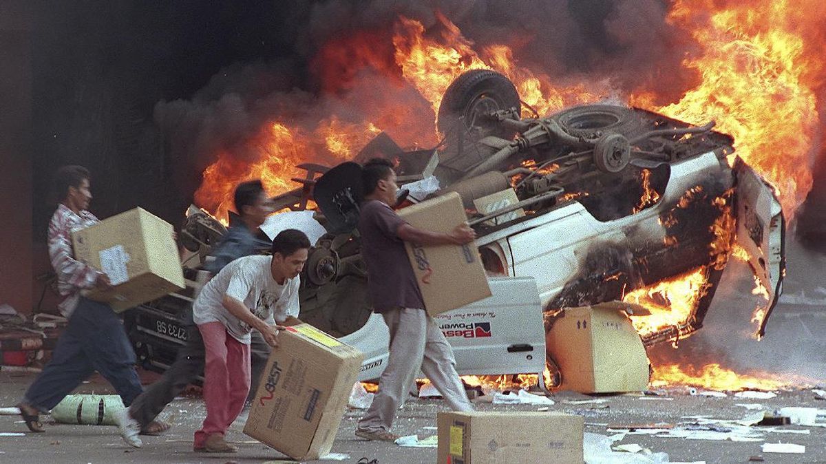 Belajar Dari Krisis 1998 Untuk Menghadapi Masa Depan