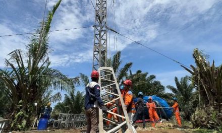 Cuaca Ekstrem Terjang Wilayah, Belasan Tower Transmisi Roboh