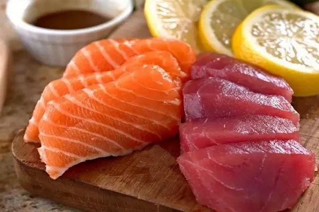 Ikan Tuna VS Salmon: Mana Yang Lebih Sehat Untuk Dikonsumsi?