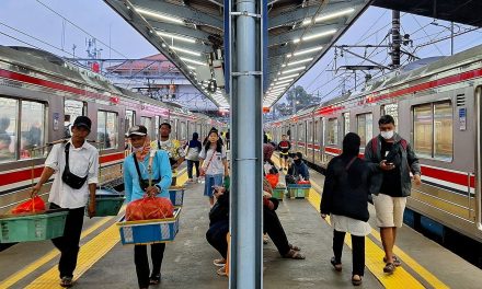 Menjelajahi Destinasi Wisata Dengan Kereta Api: Nyaman, Hemat