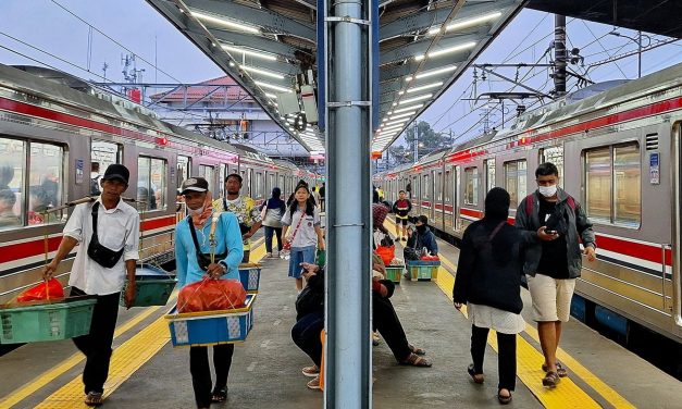 Menjelajahi Destinasi Wisata Dengan Kereta Api: Nyaman, Hemat