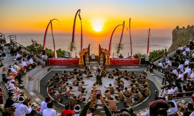 Tari Kecak Bali: Sejarah, Keunikan, Dan Pesona Budaya Mendunia