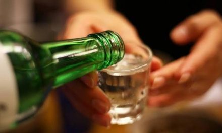 Soju: Mengenal Minuman Tradisional Korea Dan Budayanya
